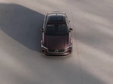 Volvo Luncurkan Sedan...