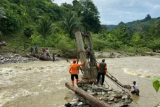 Puluhan Rumah di Kolaka...