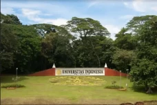 UI Bekukan Kegiatan...