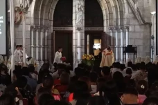 Misa Malam Paskah Gereja...
