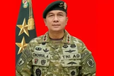 2 Inspektur TNI AD Dimutasi...