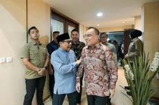 Kelakar Sufmi Dasco...