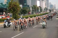 Pramono dan EJ Sport...