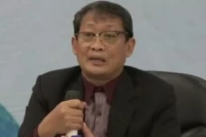 Guru Besar UNS Jadi...