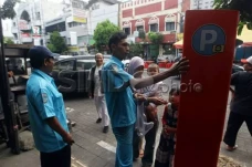 Kadishub Akui PAD Parkir...