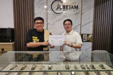 deGadai dan Jubejam...