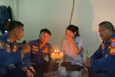 Diputusin Pacar pas...