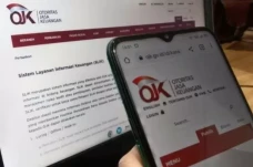 Permudah Proses Kredit,...