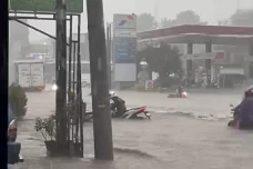 Cuaca Ekstrem, Seumlah...