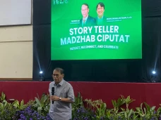 Menggaungkan Mazhab...