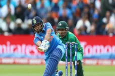 Perbandingan India vs...