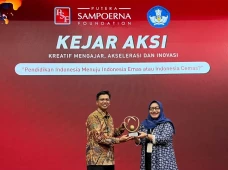 Pegadaian Raih Penghargaan...