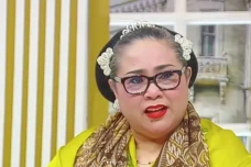 Nunung Nyaris Diserahkan...
