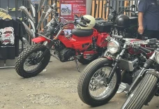 Apakah Motor Custom...
