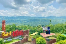 7 Tempat Wisata di Pamekasan,...