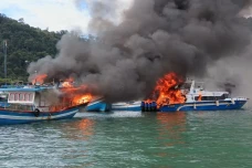 Kapal Bupati Mentawai...