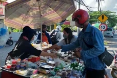 7 Doa Penglaris Dagangan...