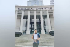 Di MK, Deconstitute...