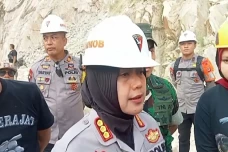 Polresta Cirebon Periksa...