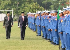 4 Sekolah Kedinasan...