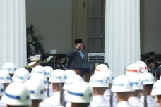 Prabowo Klaim Ada Pihak...