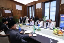 Megawati Bertemu Prabowo-Gibran,...