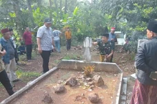 31 Makam Keramat Palsu...