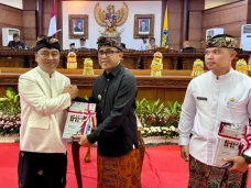 Walikota Jaya Negara...