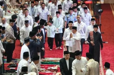 Prabowo Akan Salat Iduladha...