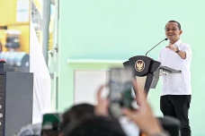 Save Raja Ampat Menggema,...