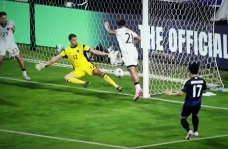 Timnas Indonesia Dibantai...