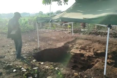 Temuan Struktur Candi...