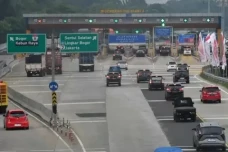 Proyek Tol Sentul-Karawang...