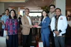 Komitmen Majukan Kedua...