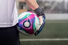 Ortuseight Rilis Bola...
