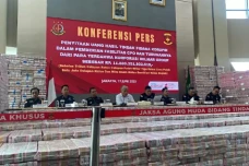 Kejagung Pamer Uang...