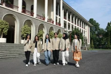 Berapa UKT UGM Jalur...