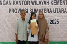 Kisah Khairunnisa, Sarjana...