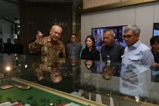 Ketua KPK dan Dewas...