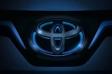 Toyota Pindahkan RAV4,...