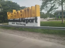 Pesawat Tujuan Indonesia...