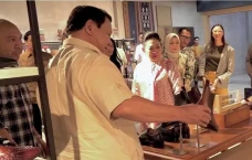Prabowo Kunjungi Sarinah...