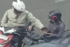 Oknum Polisi Pungli...