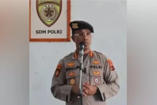 8 Kombes Pol Masuk Daftar...