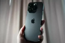 Evolusi Teknologi iPhone...