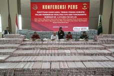 Kejagung: Uang Sitaan...