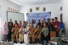 Perajin Batik Kemang...