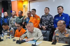 Menhub Pantau Langsung...