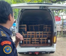 KKP Serahkan Tersangka...