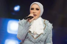 Melly Goeslaw Dapat...